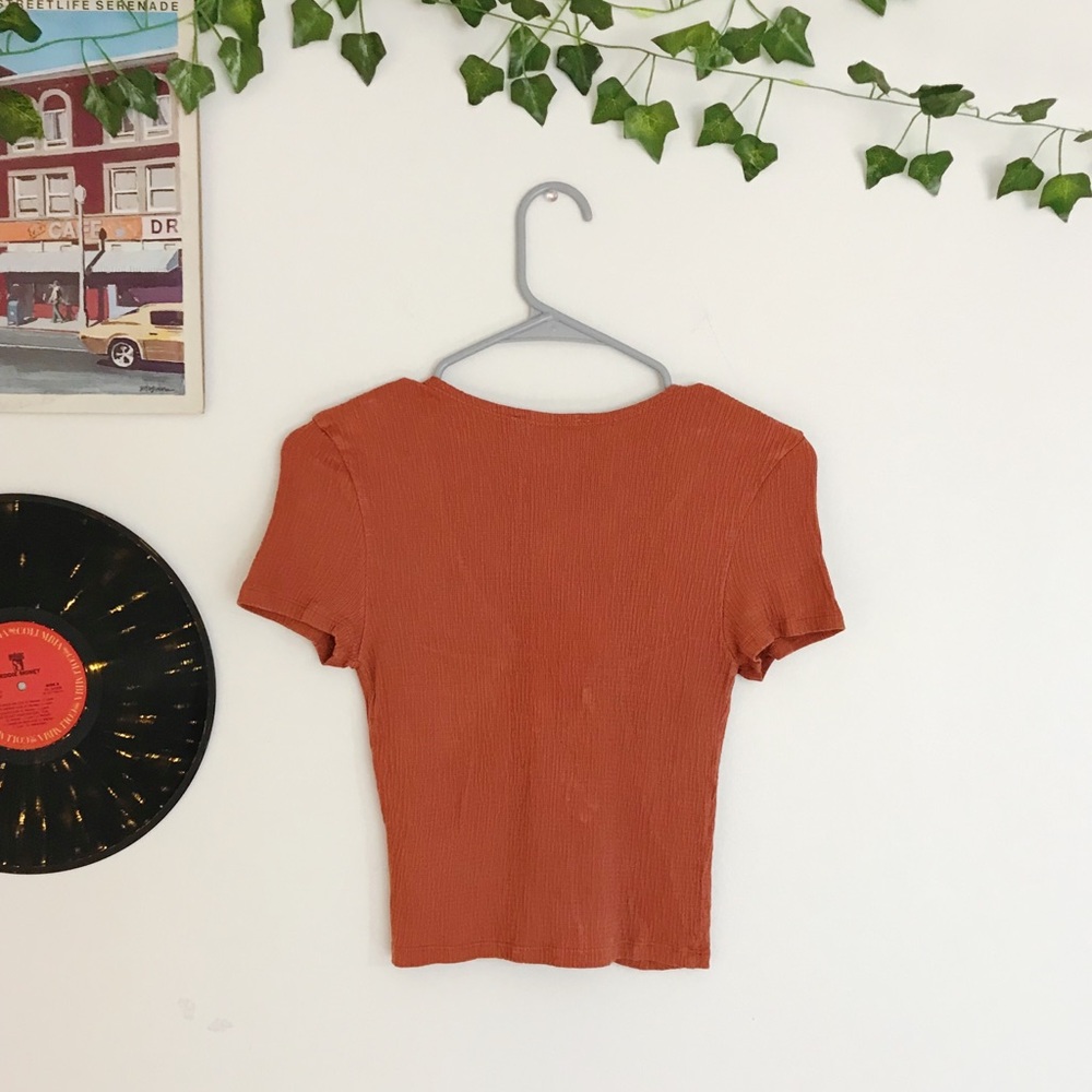 Love Tree Stretchy Knot Crop Top - Picture 2 of 2